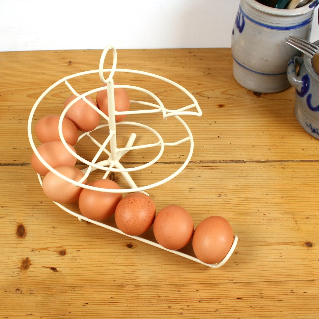 Egg Skelter Eierrekje de eierglijer voor 24 eitjes! Handig Goed