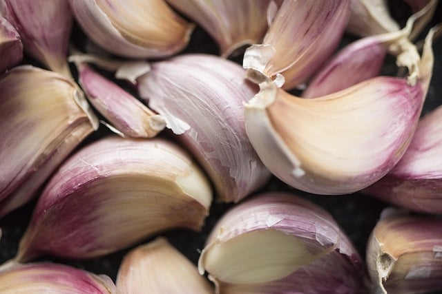 Lees meer over het artikel Knoflook pellen
